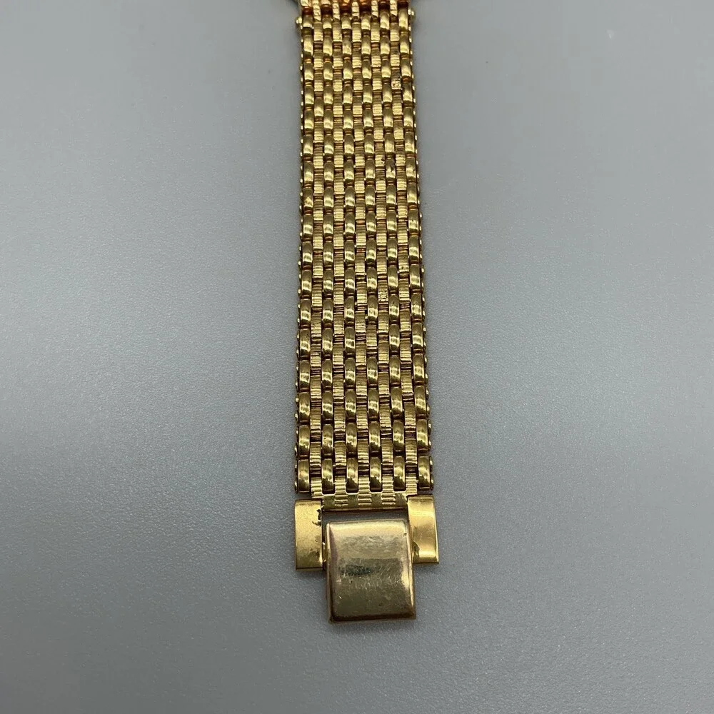 Nicolet Womens Watch 27mm Gold Tone Bracelet Date NC 1003 New Battery 8.5
